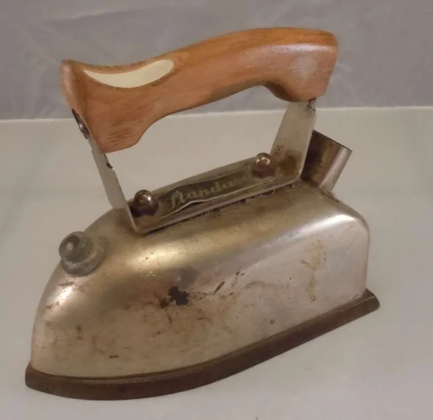 Roengler STANDARD Dampfbügeleisen aus den 50er Jahren