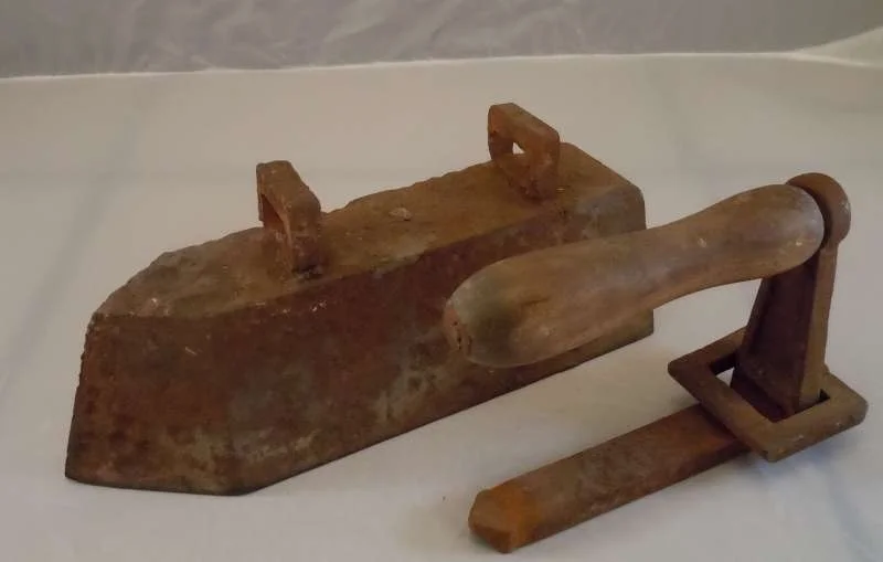 Schweres Schneider Klinkeneisen Blockeisen um 1870