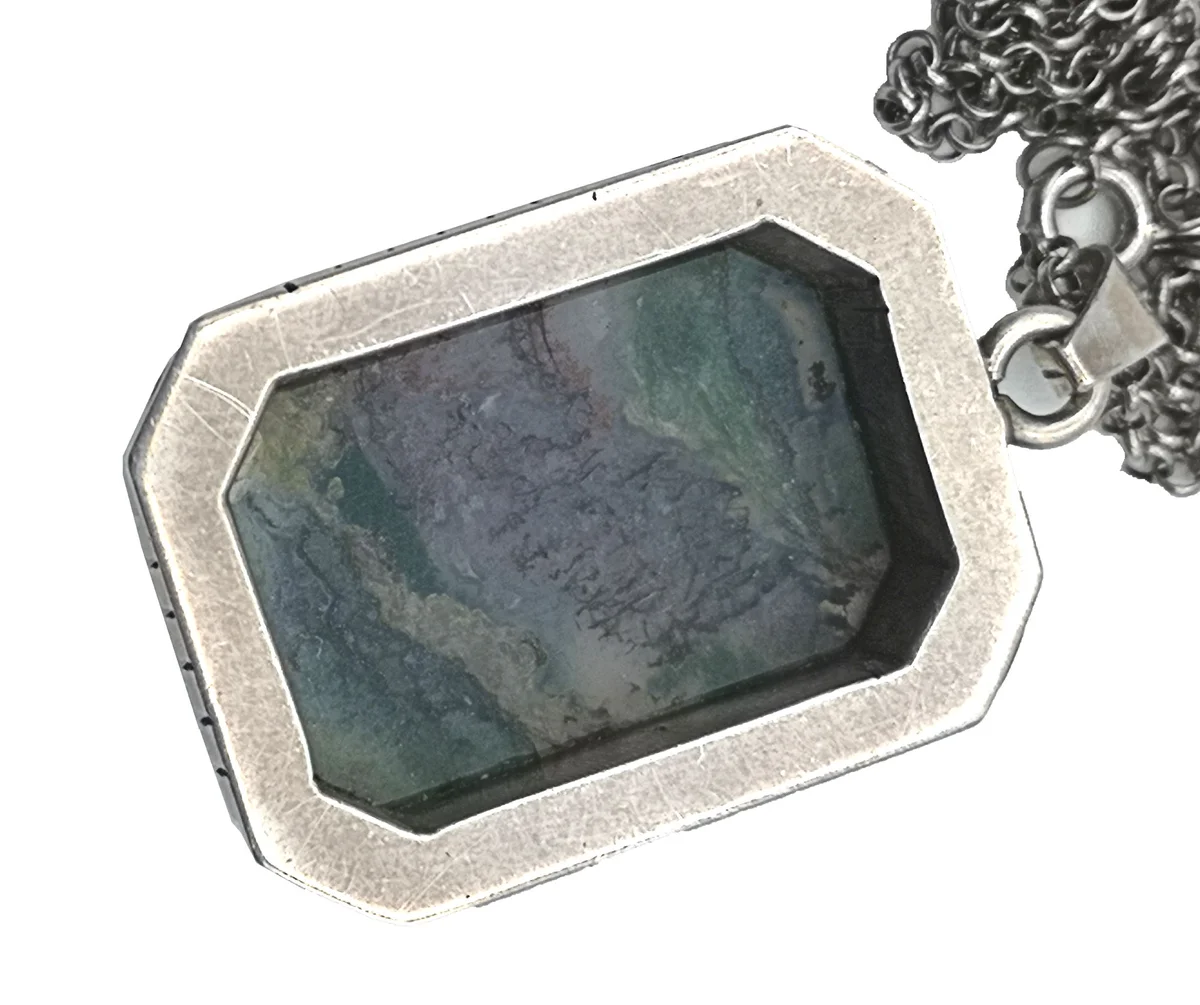 Edler Art-Deco Anhänger mit Moosachat in 830 Silber – Original um 1930 mit neuer 925er Silberkette