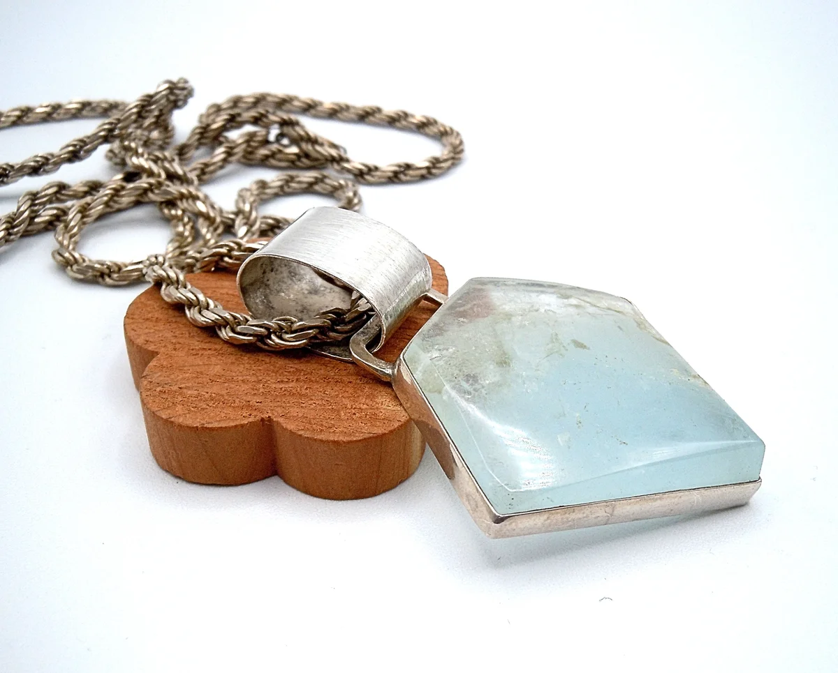 Modernistischer Silberanhänger mit Bergkristall – Unikat mit 925er Kette (Milor Italy)