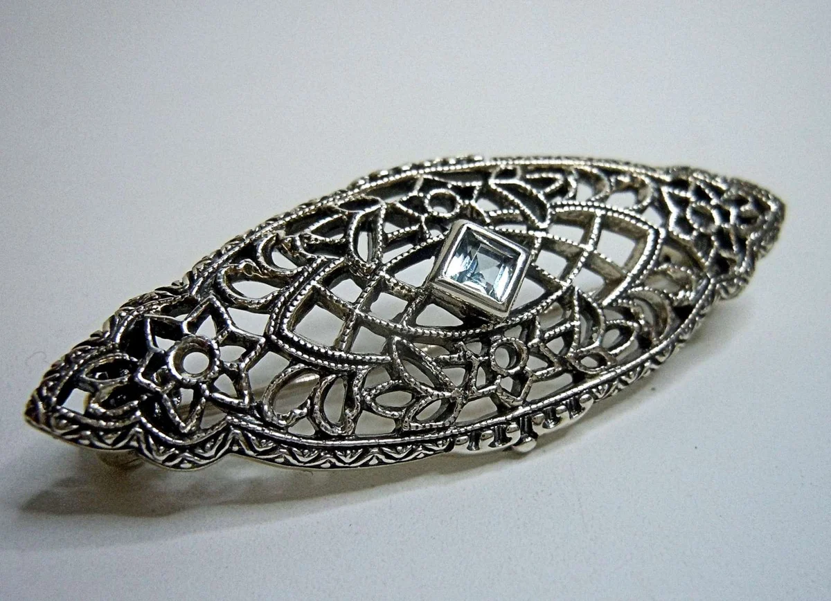 Exklusive Jugendstil Silber Brosche mit Aquamarin – Handgefertigte filigrane Silberschmiedekunst