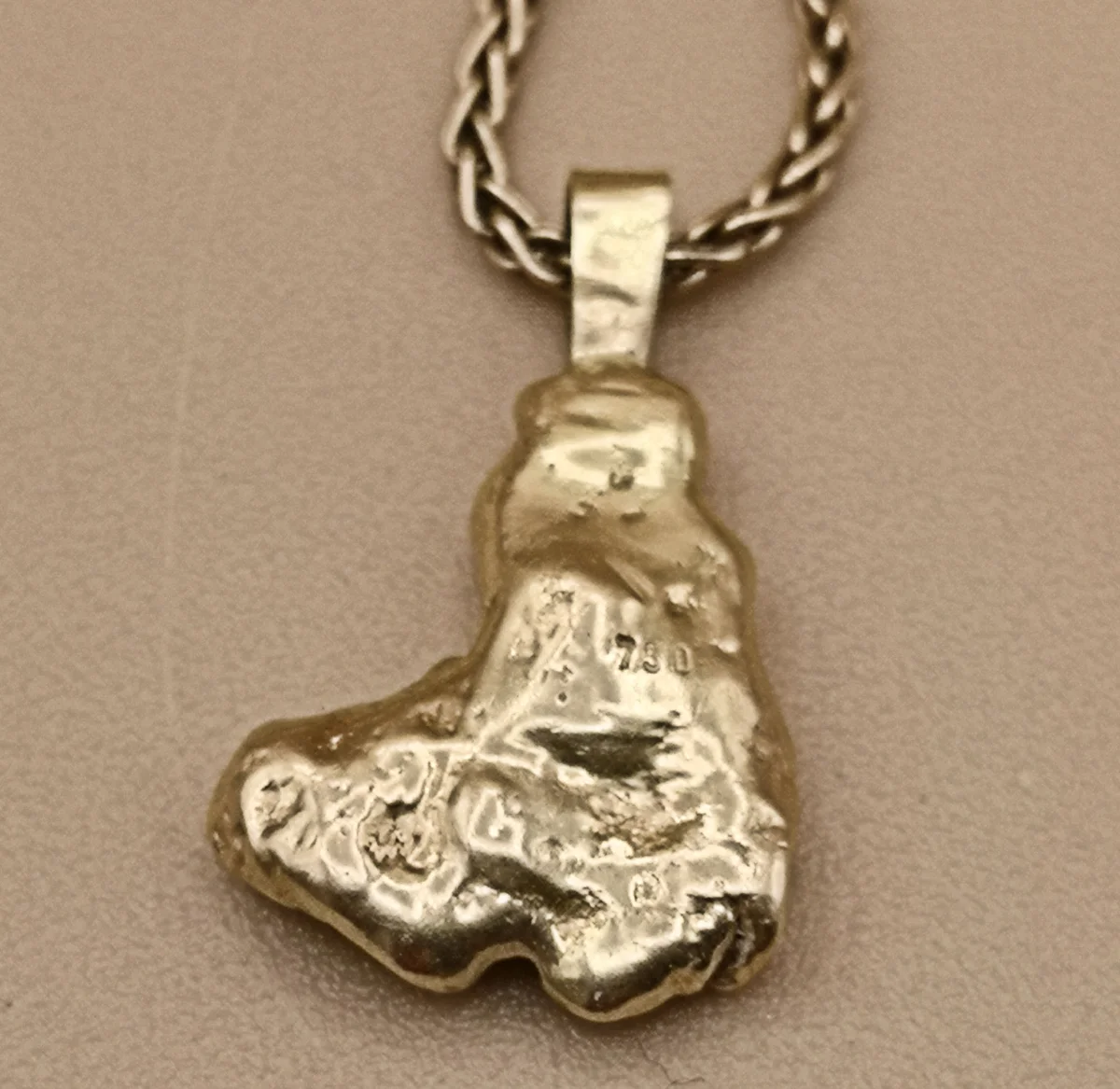 Goldnugget / Goldklumpen Anhänger aus 750 Gold mit Öse