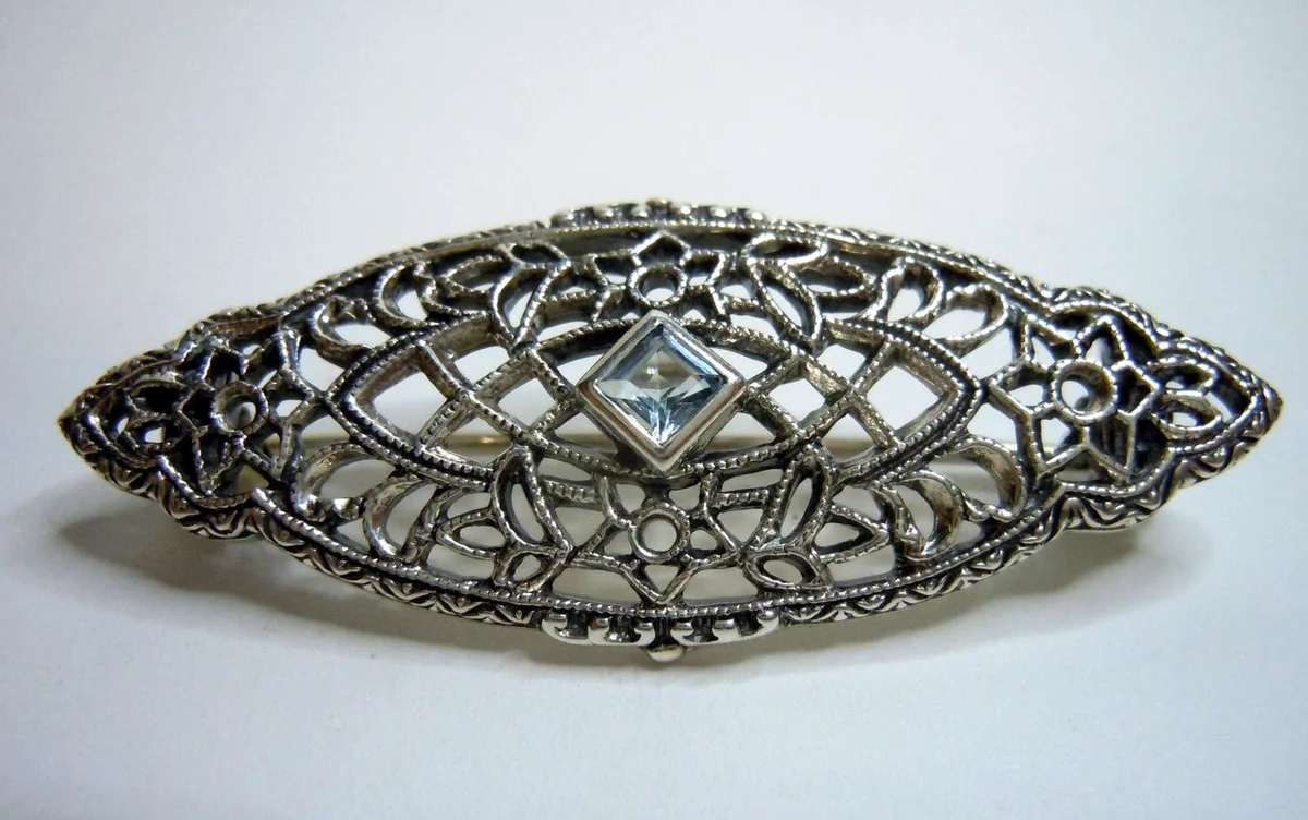 Exklusive Jugendstil Silber Brosche mit Aquamarin – Handgefertigte filigrane Silberschmiedekunst