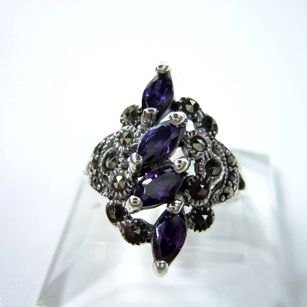 Amethyst Jugendstil Navette Silber Ring mit Markasit RG62