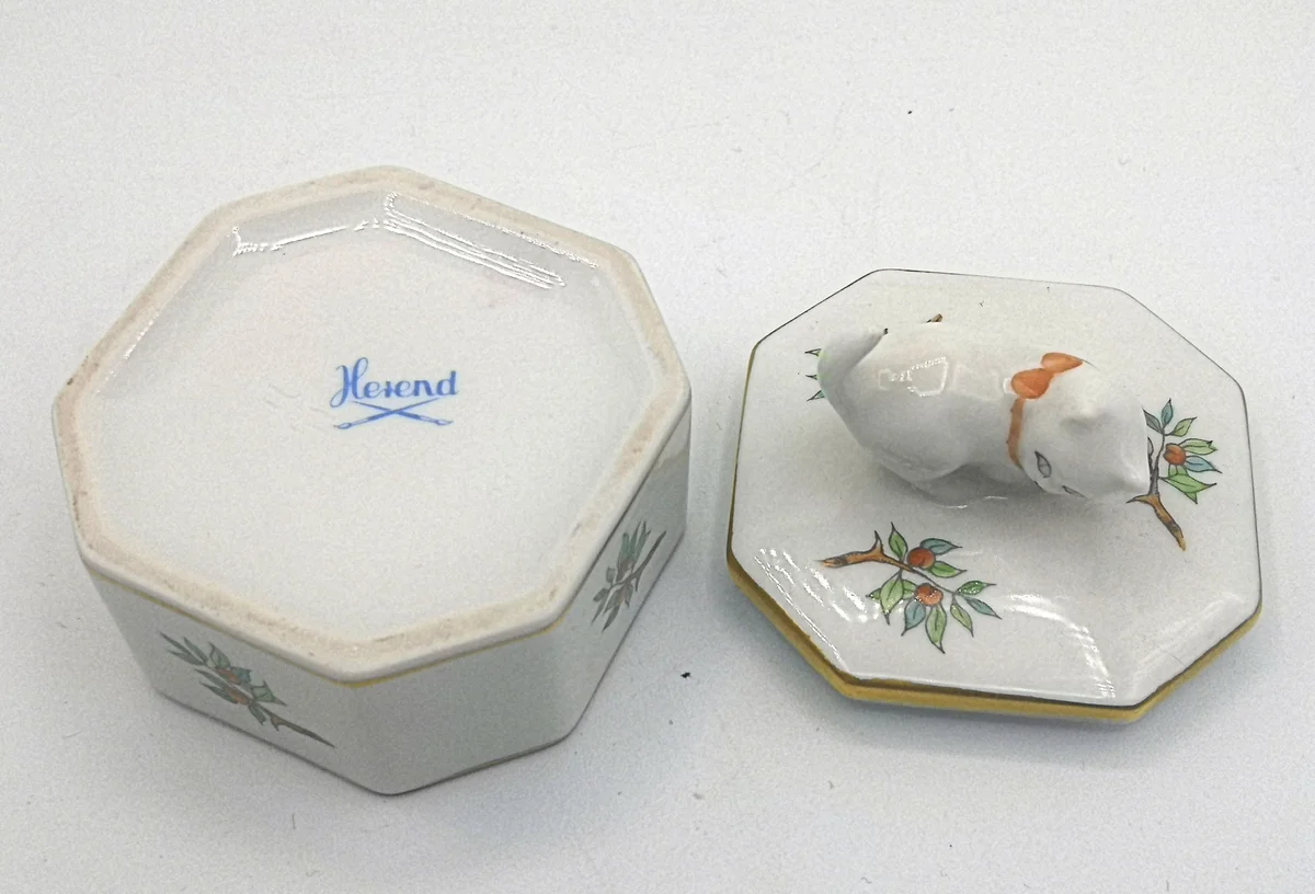 Herend Porzellan Deckel Dose mit Katze - Schmuckdose - Pillendose