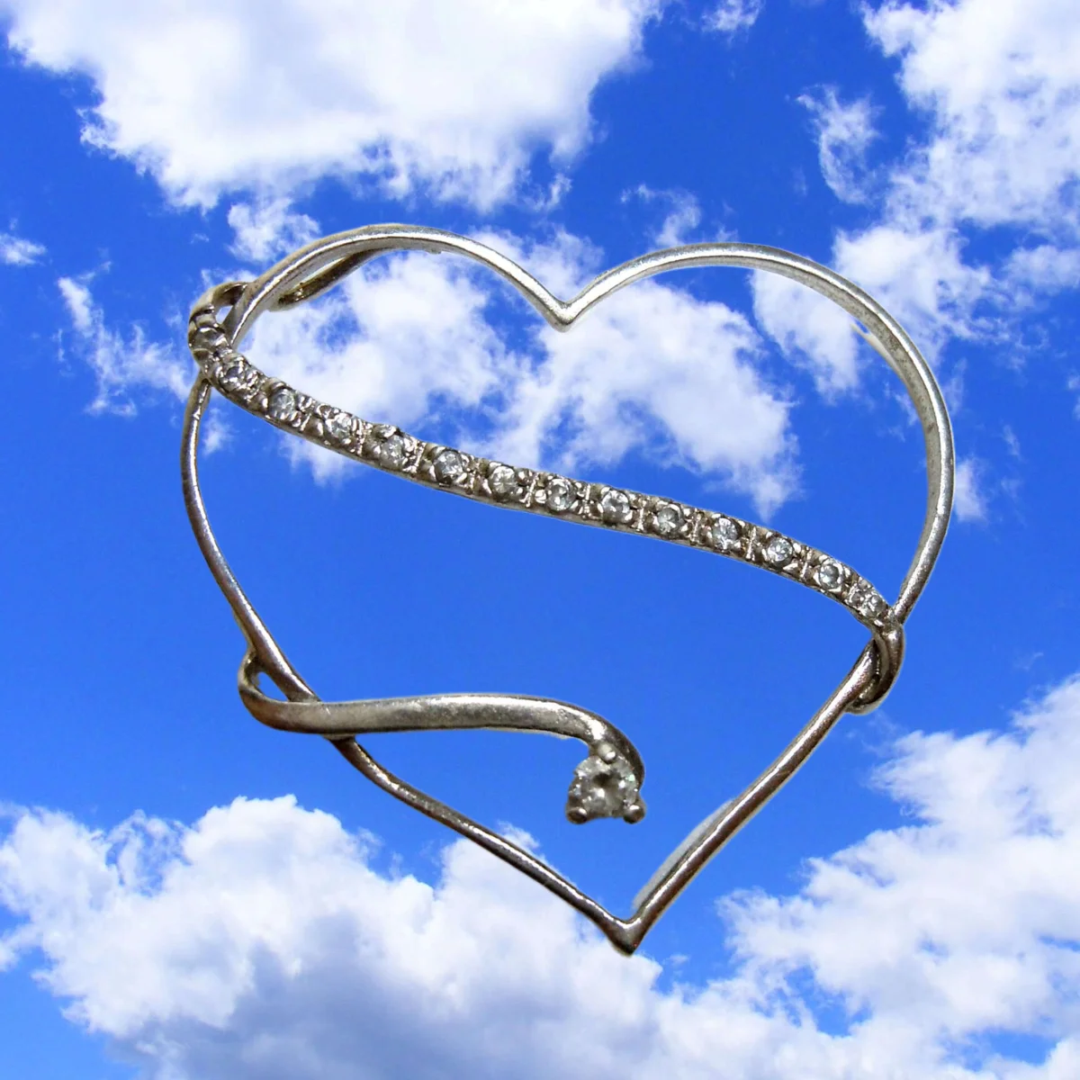 Silberherz mit Kristallbesatz Dezent & Edel Designer Schmuck