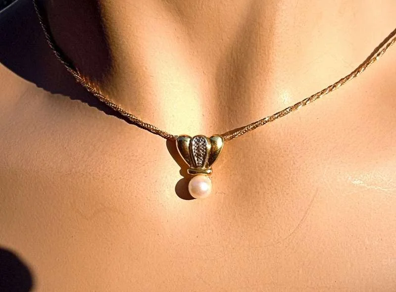 Perlenanhänger aus 333 Gold – edler Schmuck mit echter Perle, handgefertigt & neuwertig