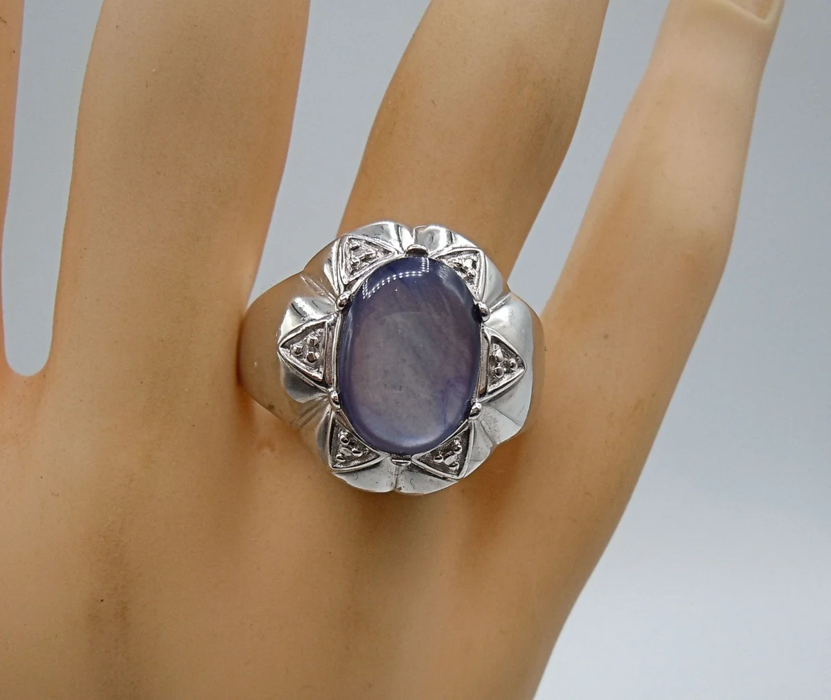 Exklusiver 925 Silberring mit großem Chalcedon – Zeitloser Eyecatcher im eleganten Design
