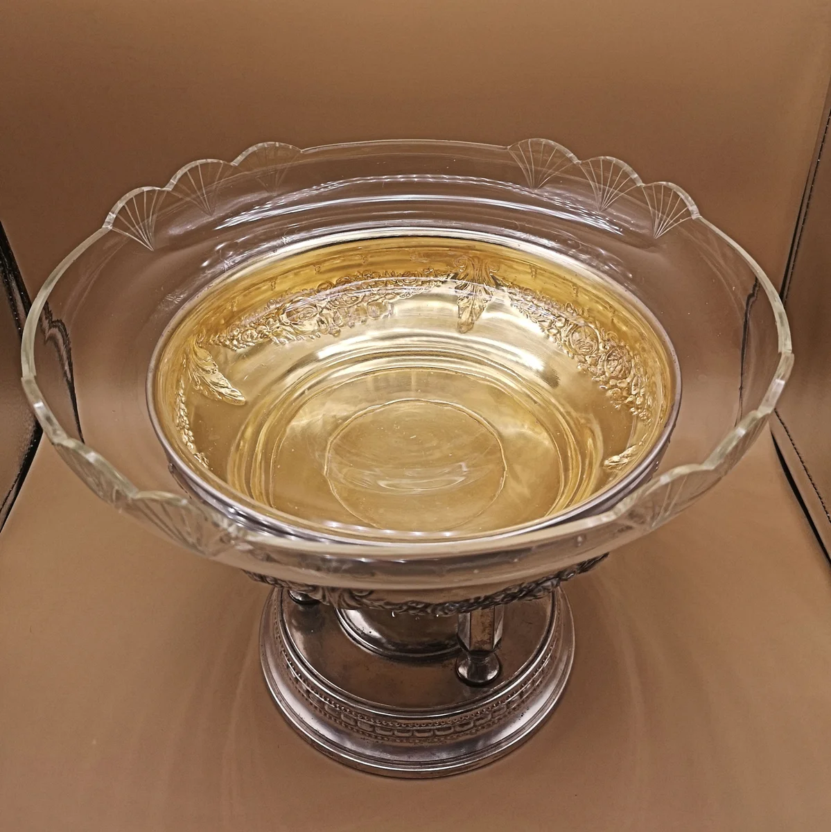 Jugendstil Aufsatzschale mit original Glaseinsatz um 1910