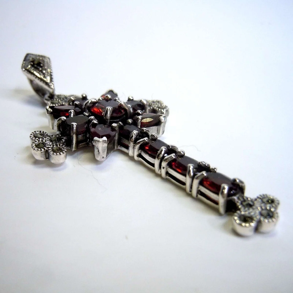 925 Silber Jugendstil Granat Kreuz Anhänger mit Kette