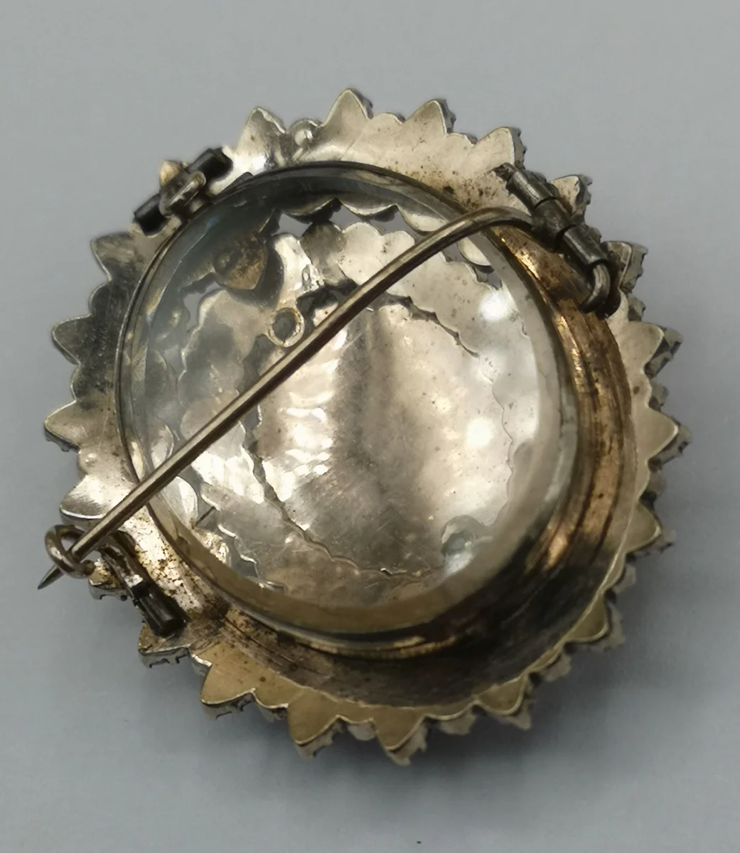 Victorianische Böhmen Granat Brosche vergoldet  um 1880