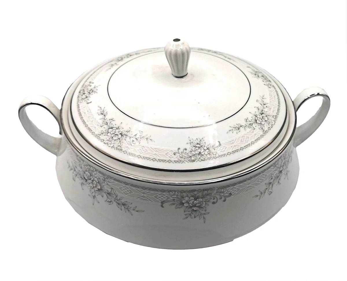 Legendary  by Noritake No.3482 Sweet Leilani  - Deckelterrine