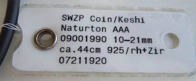Keshi Perlen Collier am Naturkautschukband – AAA Naturton, Handarbeit aus Deutschland