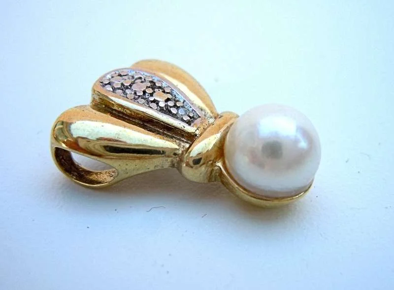 Perlenanhänger aus 333 Gold – edler Schmuck mit echter Perle, handgefertigt & neuwertig