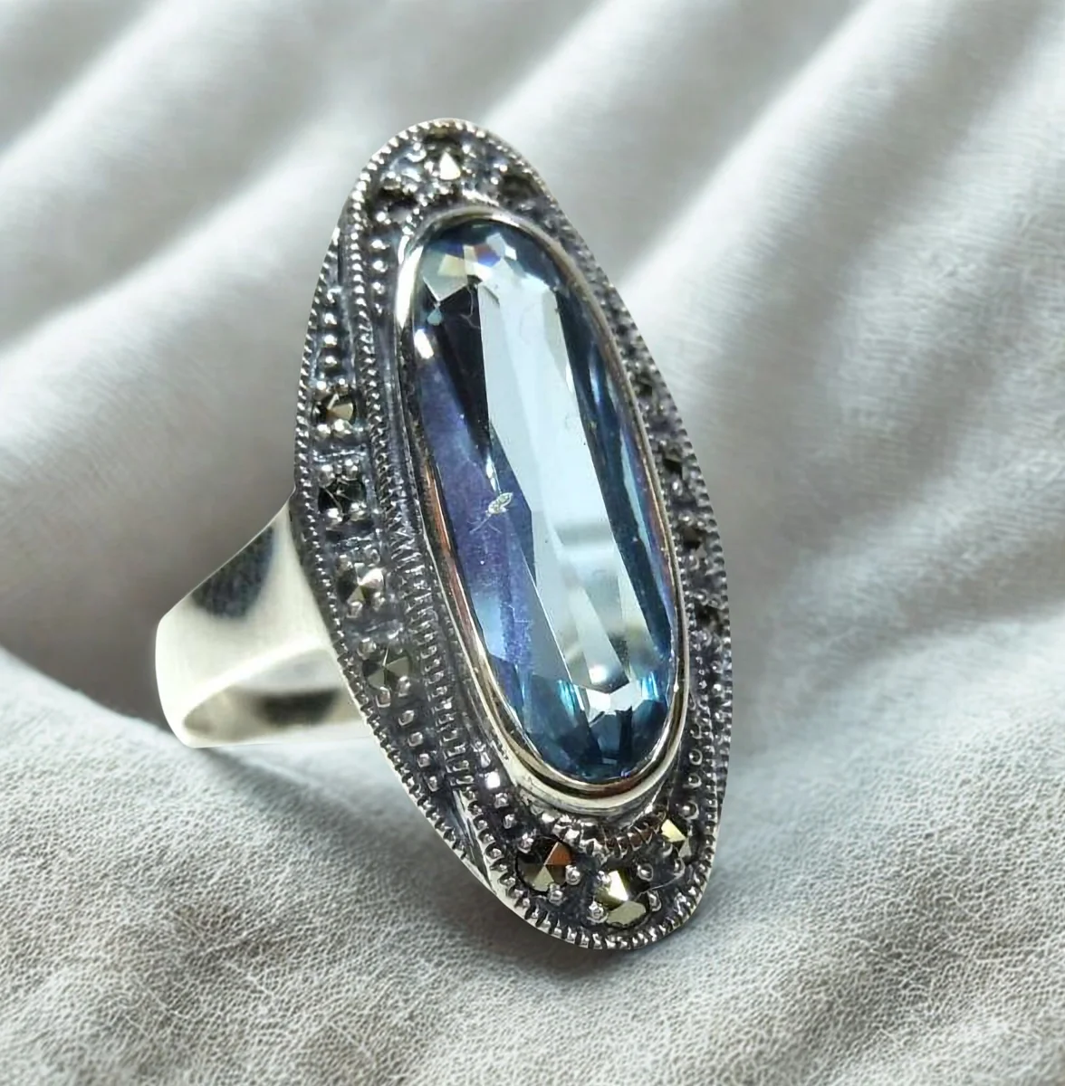 Silber Jugendstil Ring mit ovalem Aquamarin & handgefassten Markasiten – 925 Sterling Silber RG58