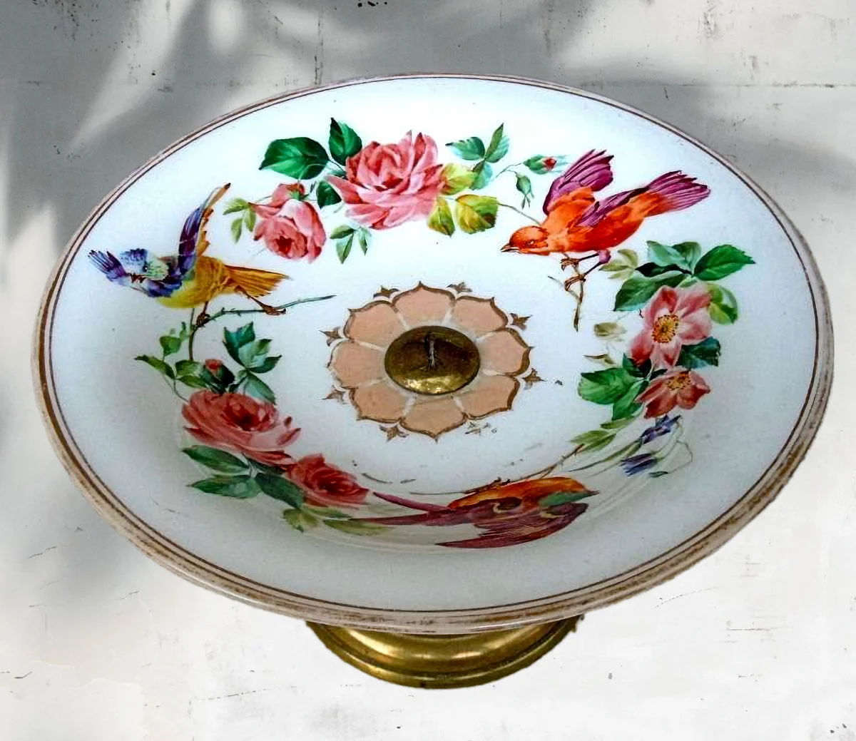 Handbemalte Milchglas Aufsatzschale um 1900