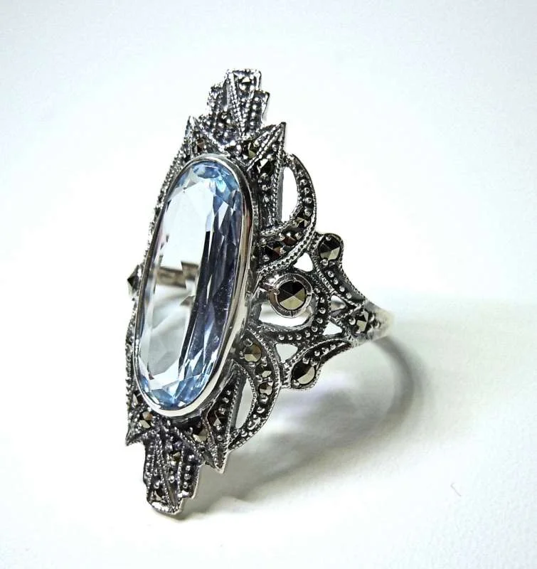 Prächtiger Noblesse Silber Jugendstil Navette Ring mit Aquamarin + Markasiten RG66