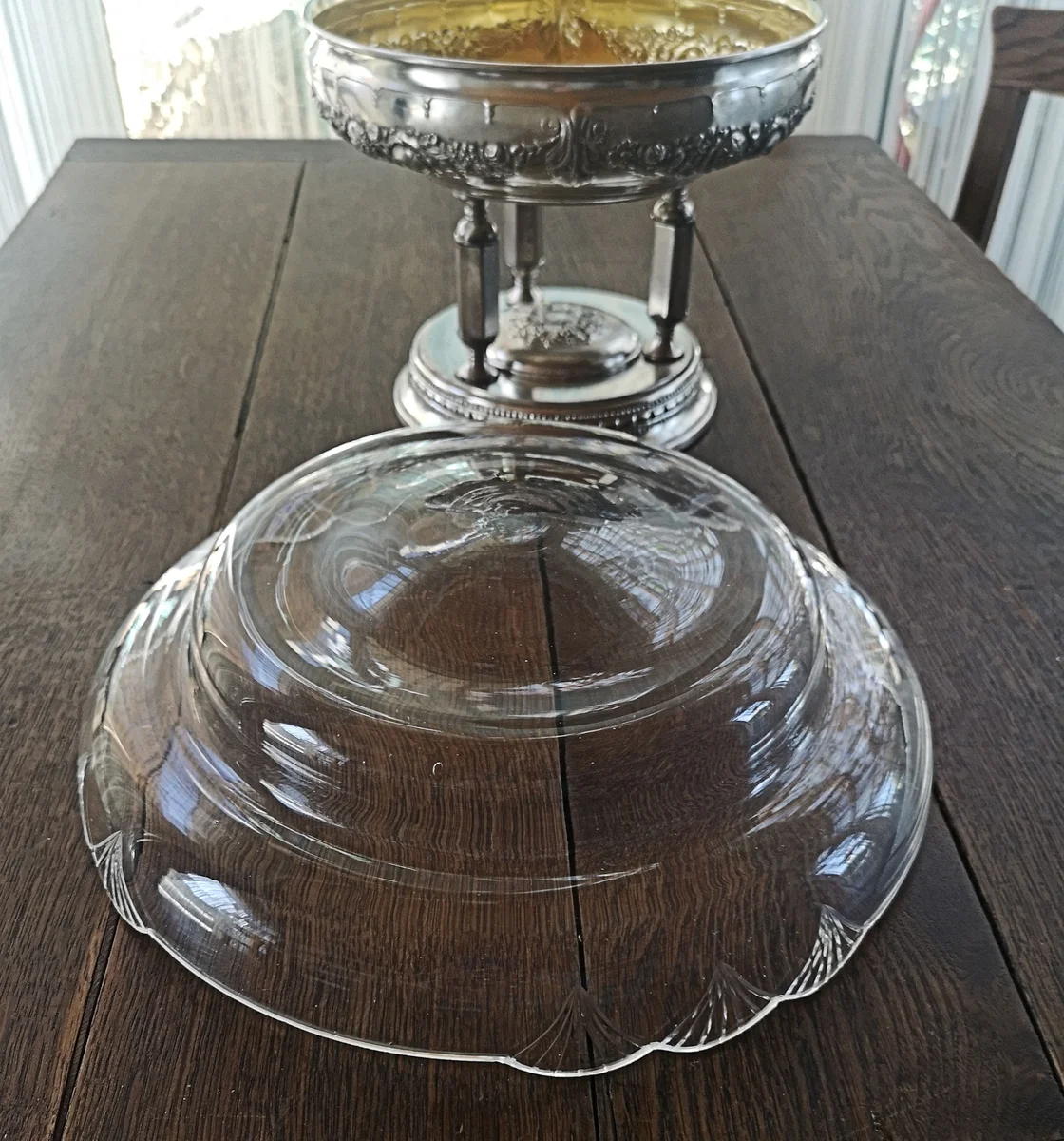 Jugendstil Aufsatzschale mit original Glaseinsatz um 1910
