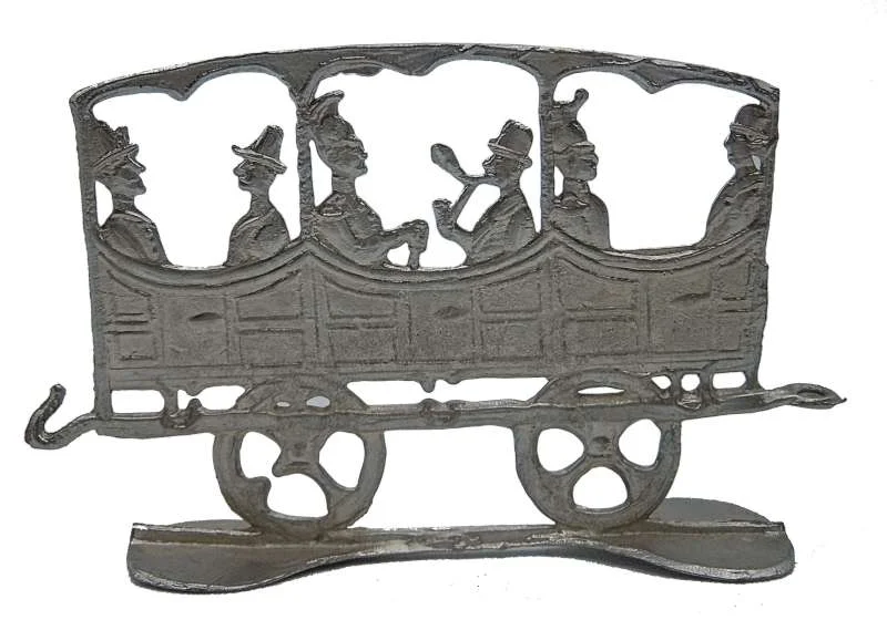 Sächsische „Selleriebahn“ um 1900 – Zinn-Flachfiguren-Modell von Großenhain/Priestewitz, signiert Wilke (34,5 cm)