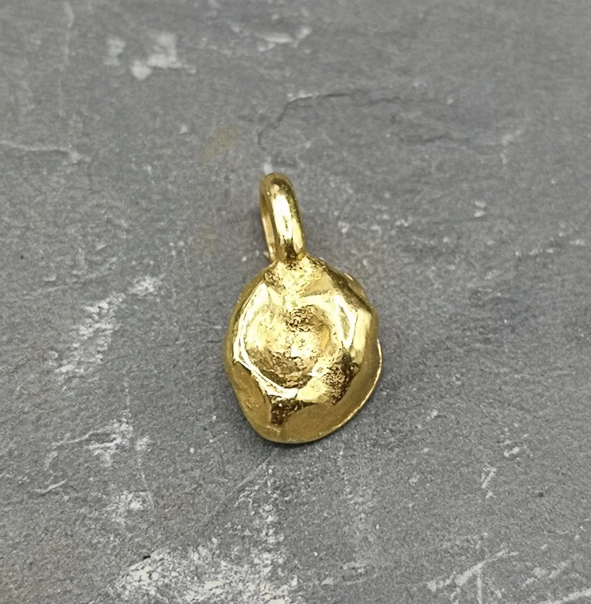 Goldnugget / Goldklumpen Anhänger aus 333 Gold mit Öse