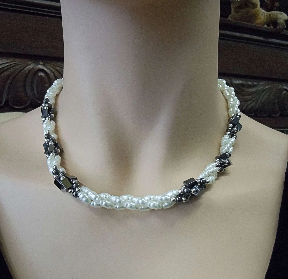 Black & White Hämatit Perlen Kette / Collier – 45 cm | Designer Unikat