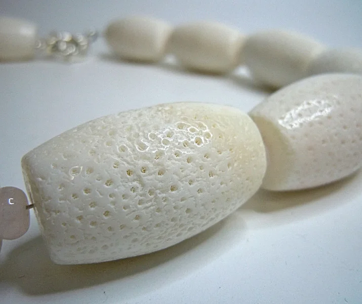White Angel - Korallen Kette / Collier - L53 1