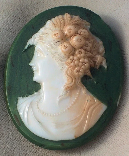 Achatgrüne Biedermeier Kamee