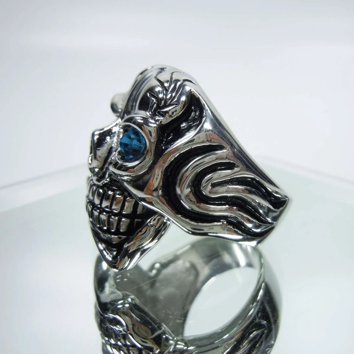 Hammer of Steel - sehr schwerer Totenkopf Deadhead Skull Ring Blue  RG68