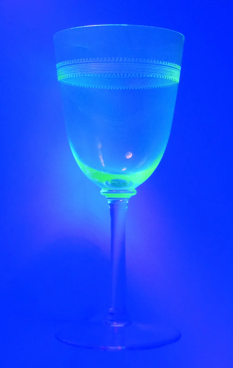 Uranglas Antikglas Weinglas aus den 20er  Jahren (5)