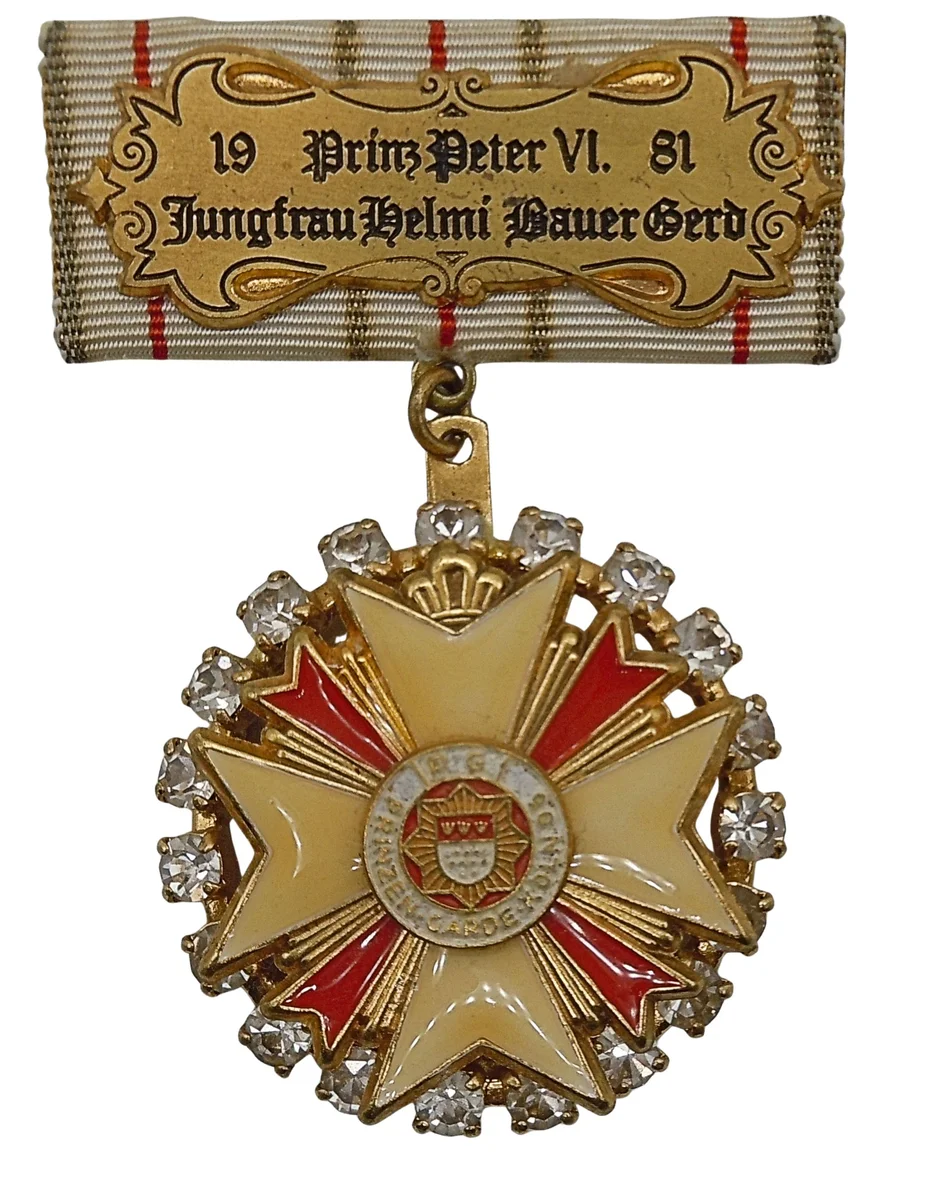 Kölner Dreigestirn 1981 – Original Prinzenspange & Autogrammkarte | Seltenes Karnevals-Sammlerstück