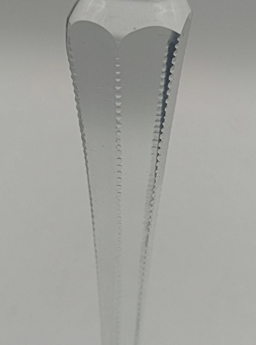 Antikglas Weinglas aus den 50er Jahren handgeschliffen blau