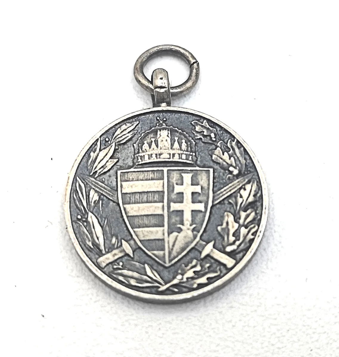 Ungarische Weltkriegs-Erinnerungsmedaille mit Schwertern, Miniatur, 1914-1918