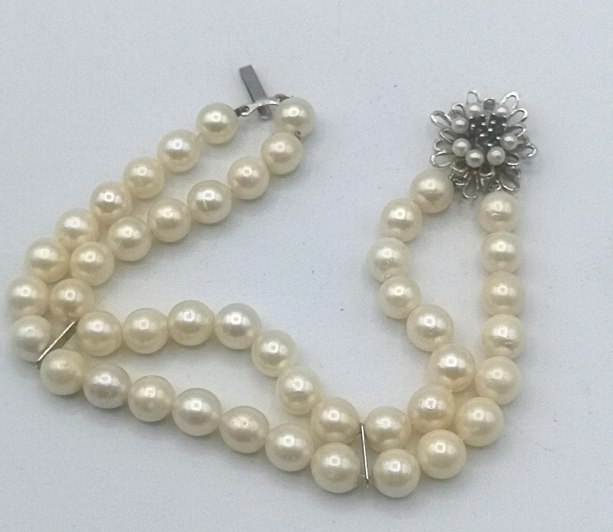 Elegantes Akoya-Perlenarmband mit 925 Silber Abstandhaltern & 750 Weißgold Verschluss