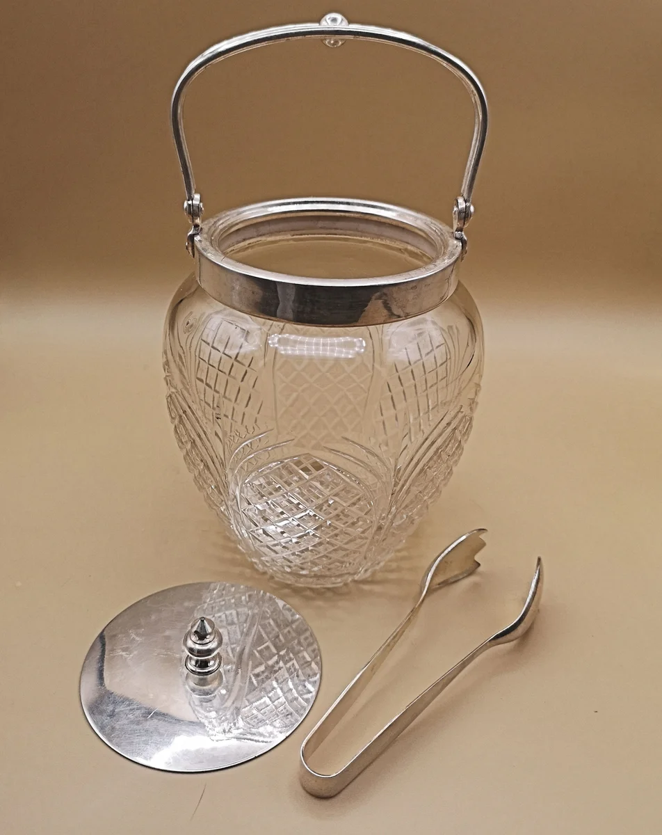 ART DECO Eiswürfelbehälter mit Silbermontur und Eiszange