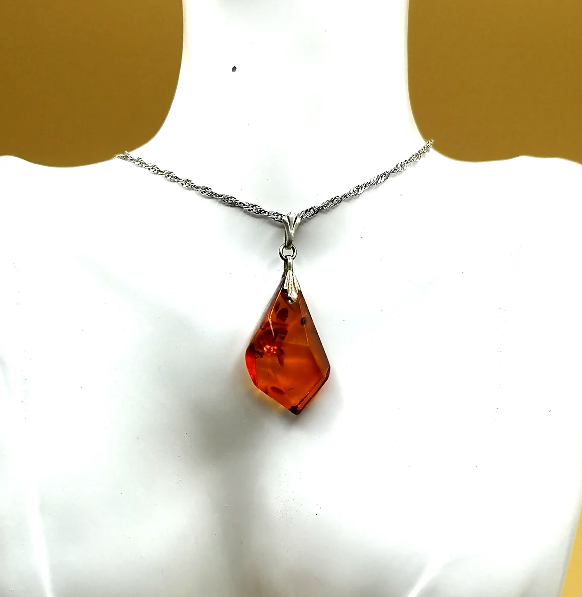 Baltischer ART DECO Bernstein Anhänger mit Kette Silber (8)