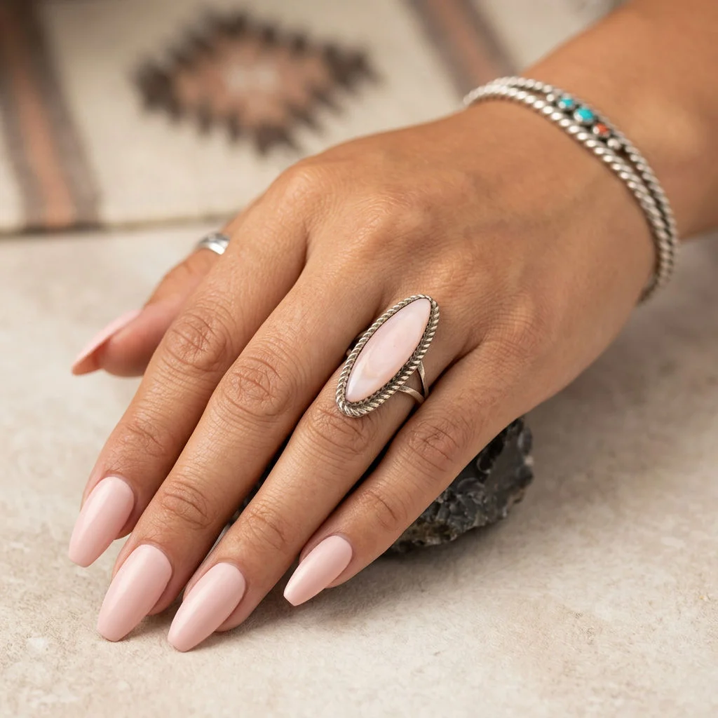 Vintage Navajo Ring Sterlingsilber mit Pink Conch Muschel | Aroy C. Henry