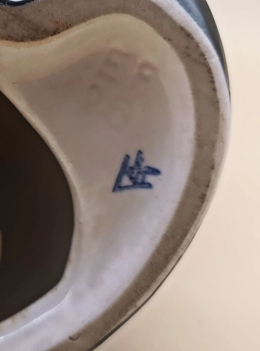Antiker Goebel Rauchverzehrer Junge mit Ziehharmonika – Hummel-Stil TMK-2 (1950er)