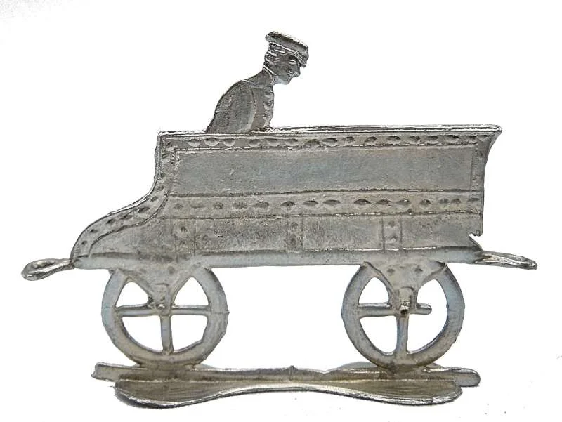 Sächsische „Selleriebahn“ um 1900 – Zinn-Flachfiguren-Modell von Großenhain/Priestewitz, signiert Wilke (34,5 cm)