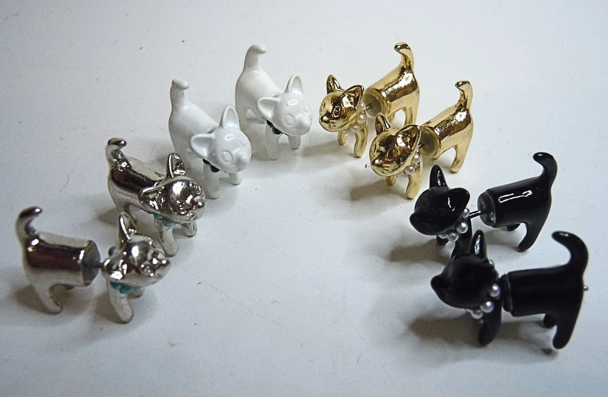 Traumhafte 3-D Katzen Ohrstecker Ohrringe Ohrschmuck  gold