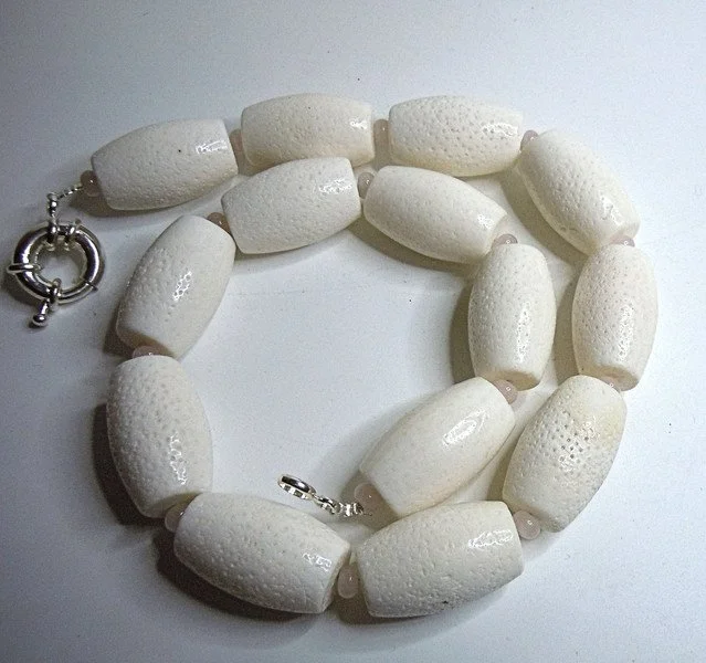 White Angel - Korallen Kette / Collier - L53 3