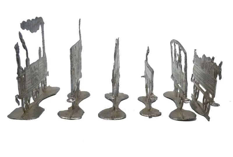 Sächsische „Selleriebahn“ um 1900 – Zinn-Flachfiguren-Modell von Großenhain/Priestewitz, signiert Wilke (34,5 cm)