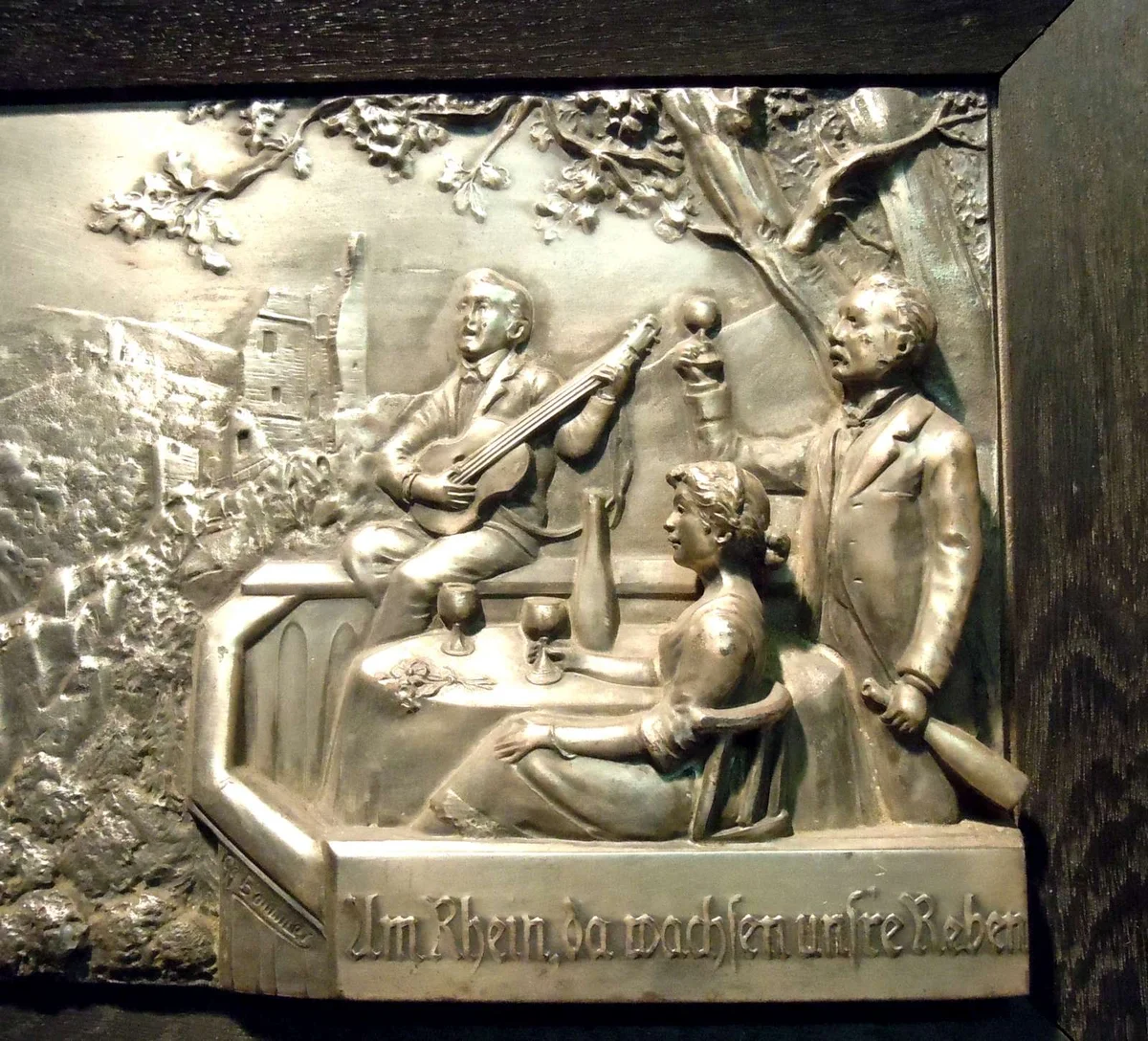 Jugendstil Silber Wandrelief „Am Rhein da wachsen unsere Reben“ – signiert von Gg. Bommer um 1910