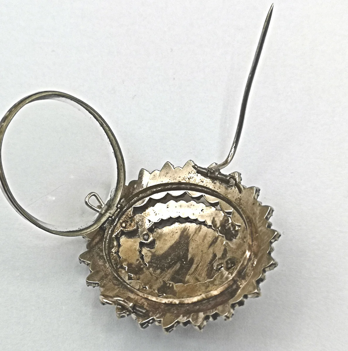 Victorianische Böhmen Granat Brosche vergoldet  um 1880