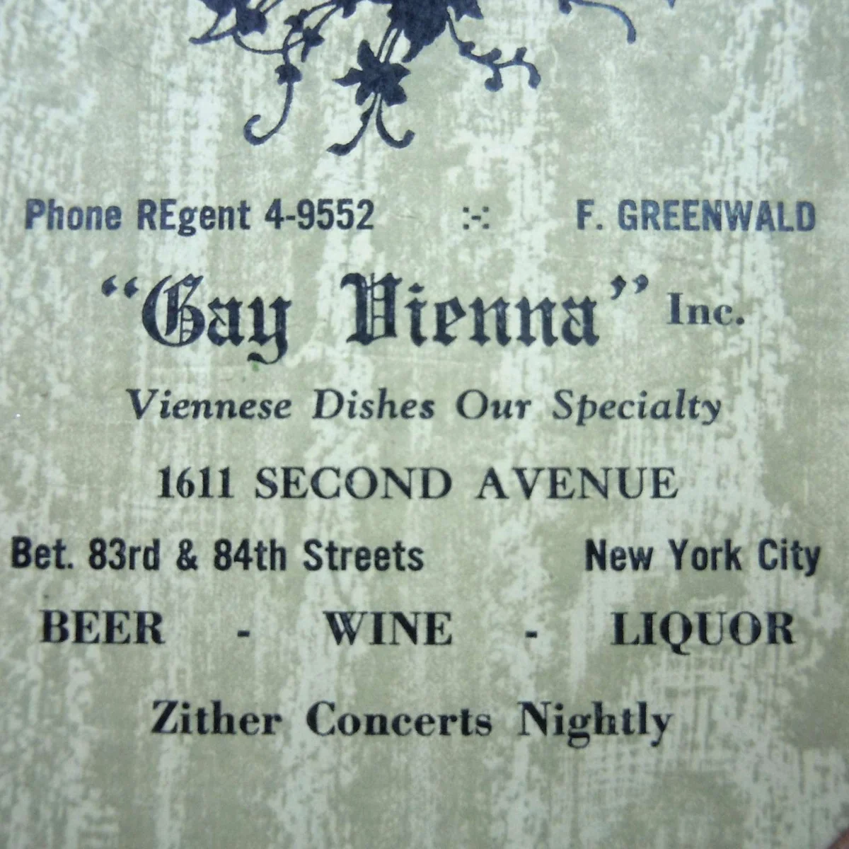 Gay Vienna - Werbe Thermometer - New York um 1940/50