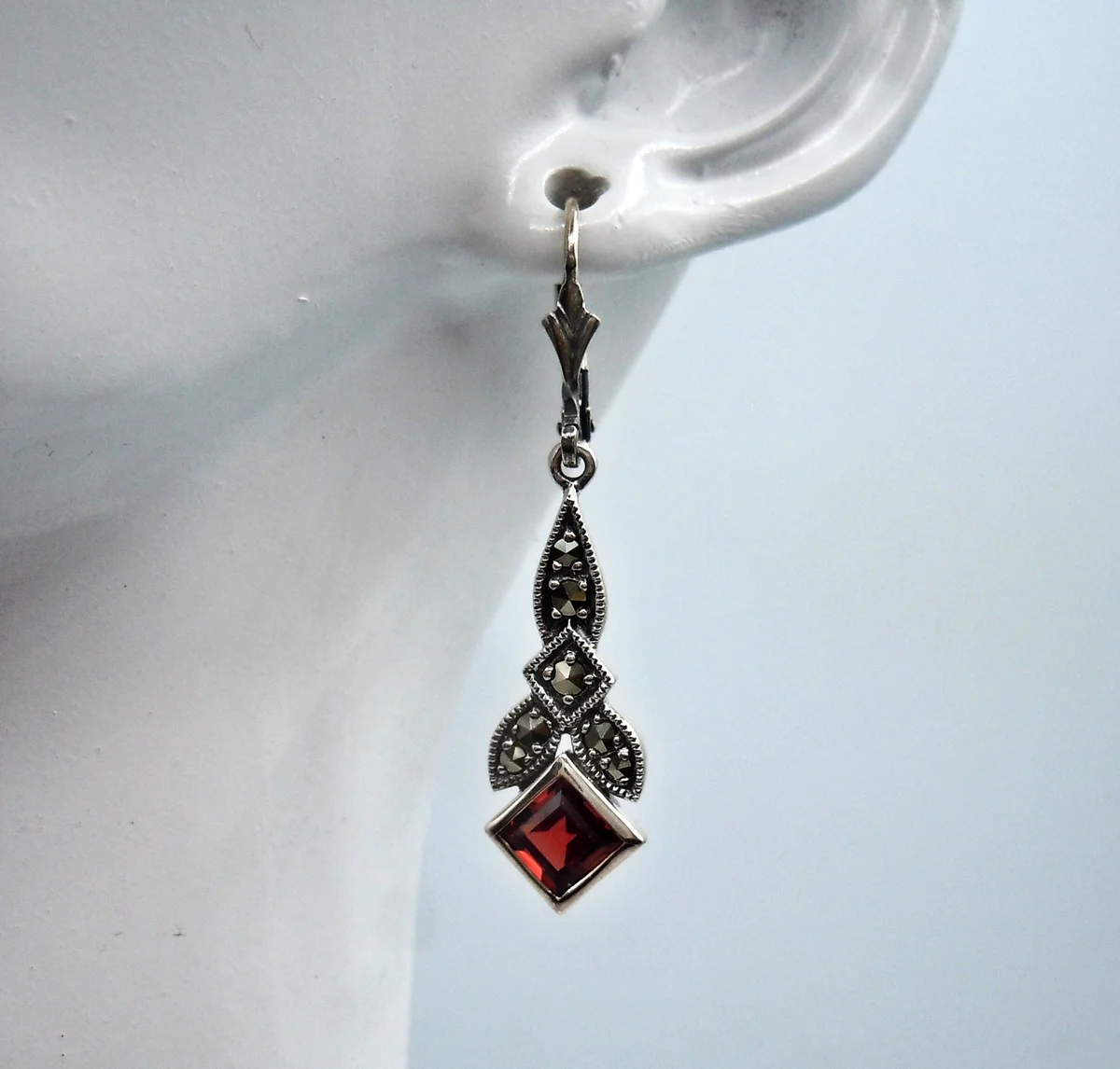 Jugendstil Granat Ohrringe aus 925 Sterling Silber mit Markasit – Handgefertigter Ohrschmuck
