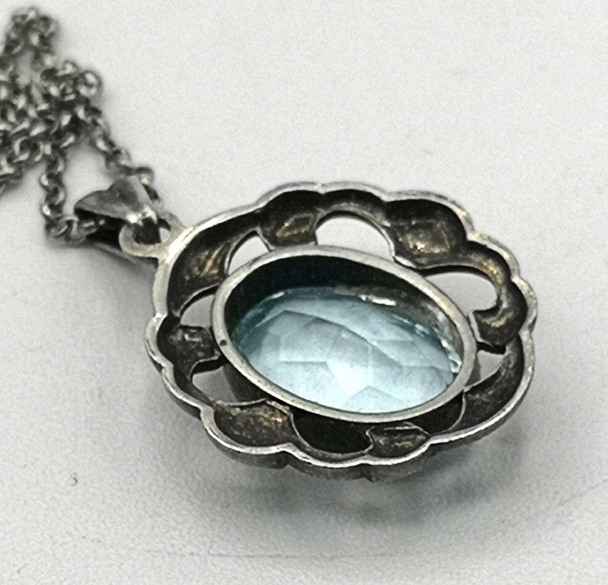 835 Silber Jugendstil Anhänger mit Blautopas – um 1925 an Silberkette