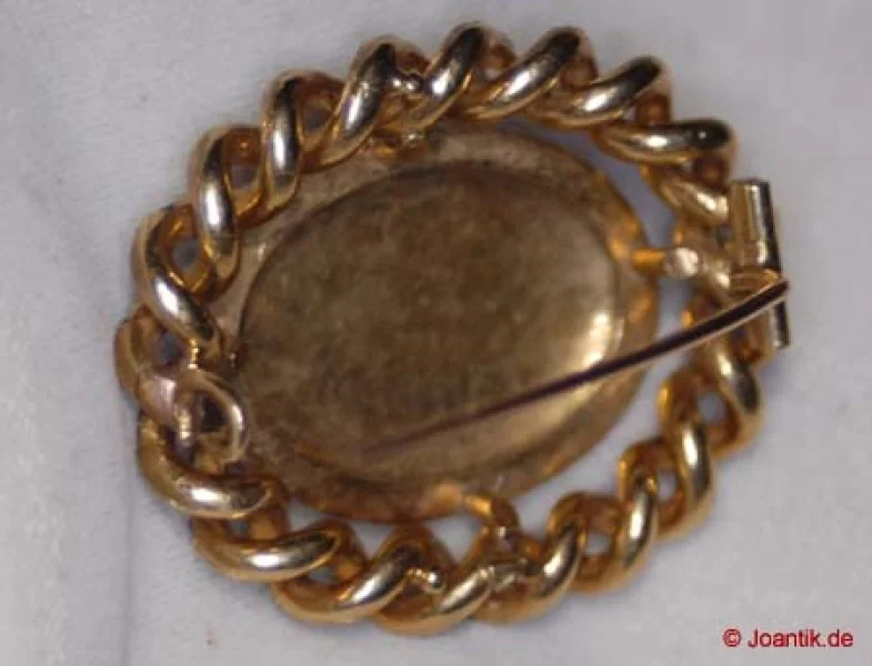 18ct Gold Biedermeier Diamant Email Brosche mit Babyperlen Besatz