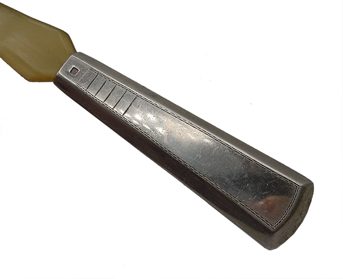 Eleganter Tortenheber aus 835er Silber & Horn – Deutsches Handwerk um 1930