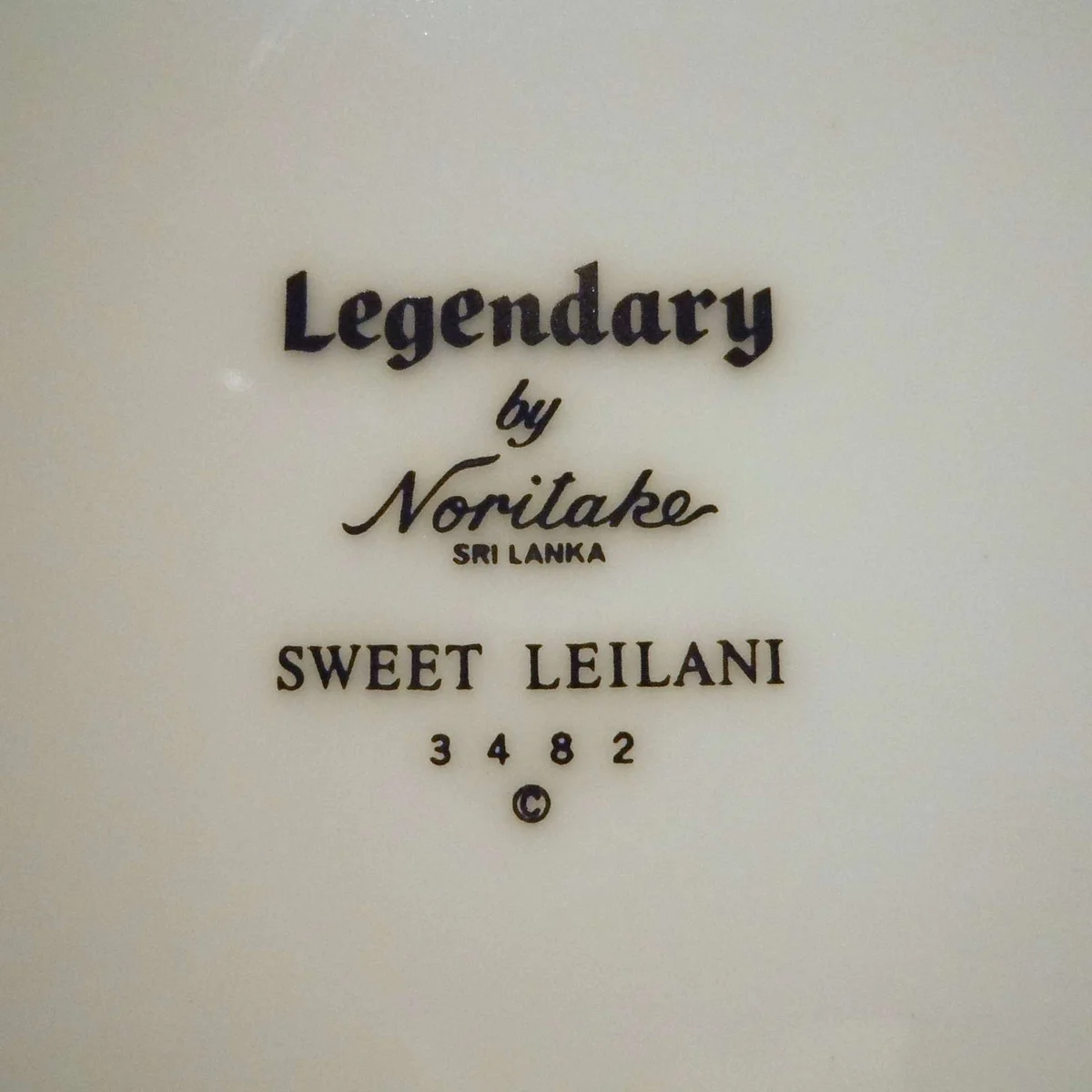 Legendary by Noritake No.3482 Sweet Leilani - 6 Suppen Teller
