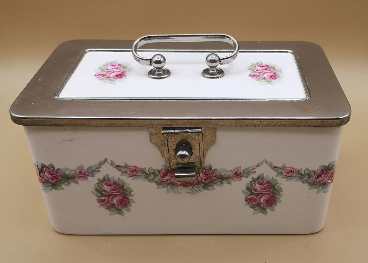 Antike Keksdose im Jugendstil um 1910 – Rosendekor & Metallmontur